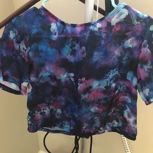 Floral thin top